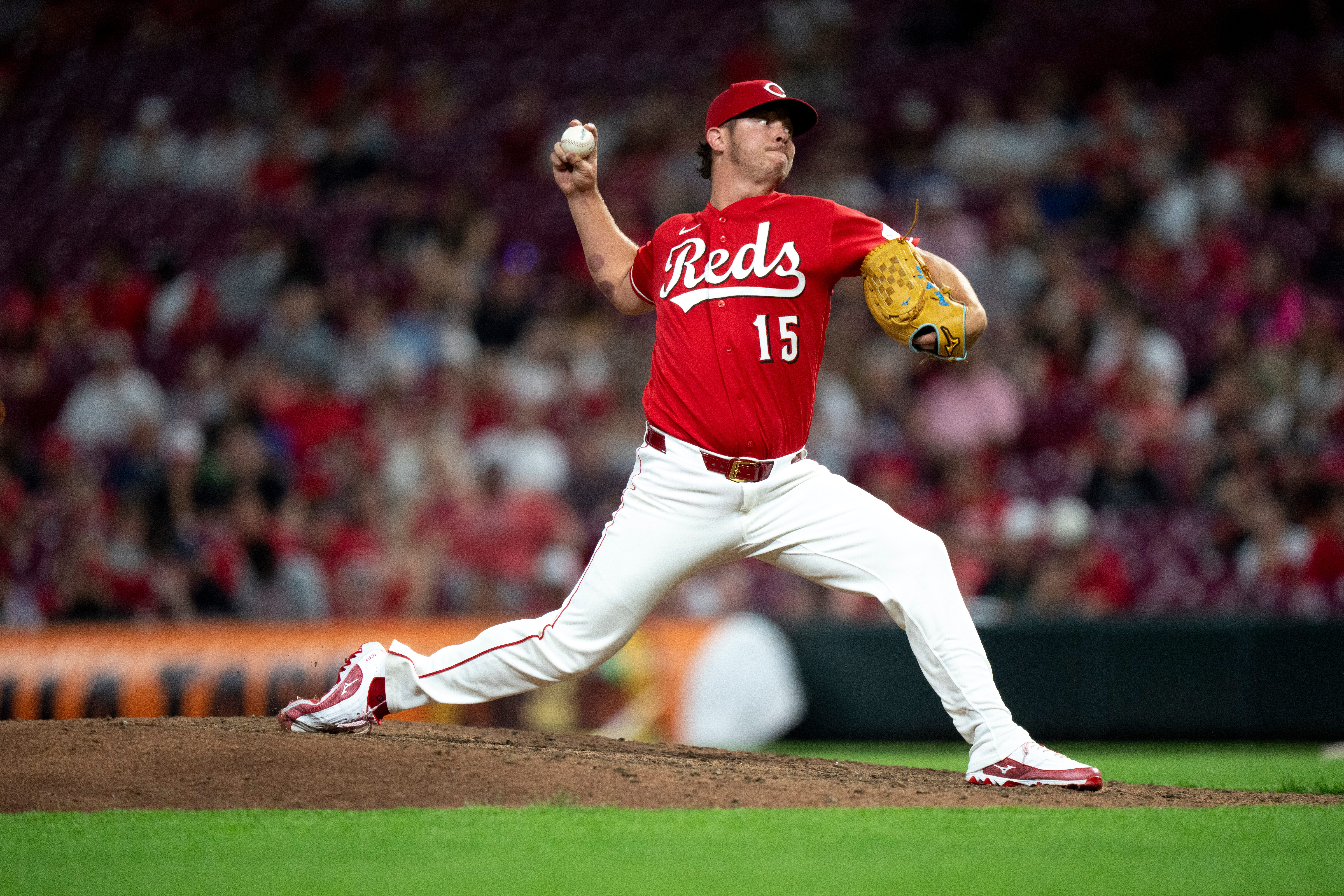 The Reds had two injury scares in their win vs. Giants. What to know