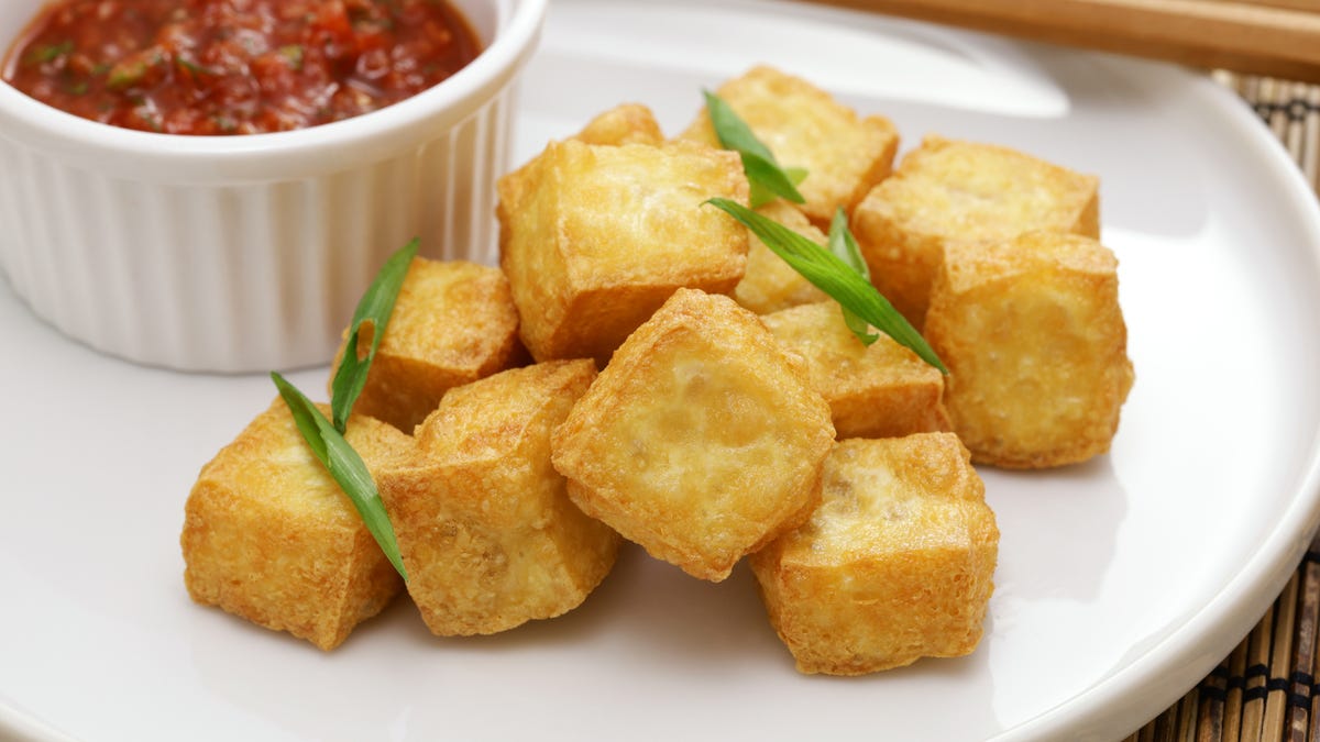 crispy cubed tofu puffs with chili sauce
