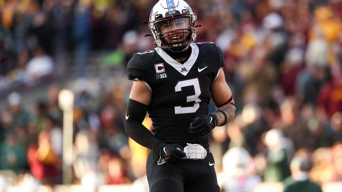 Safety Koi Perich Cites Oregon's CFP Consistency, Growth Drive for Transfer