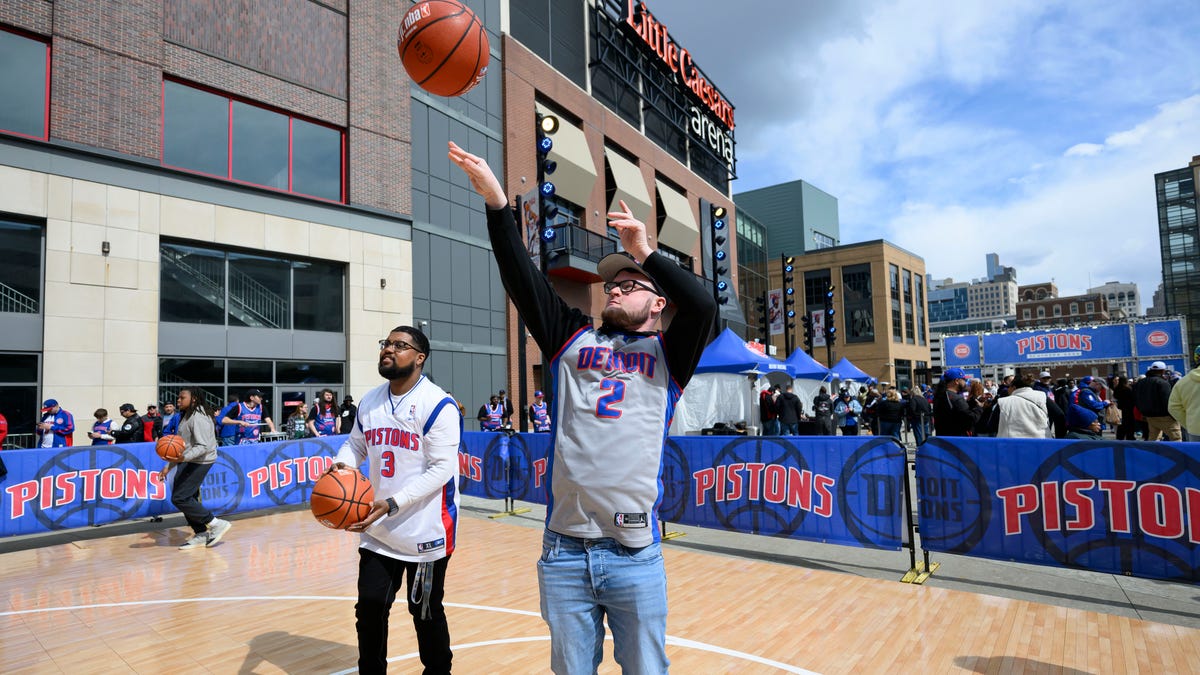Οι Pistons αντιμετωπίζουν τους Magic στον πρώτο γύρο των Playoffs του NBA