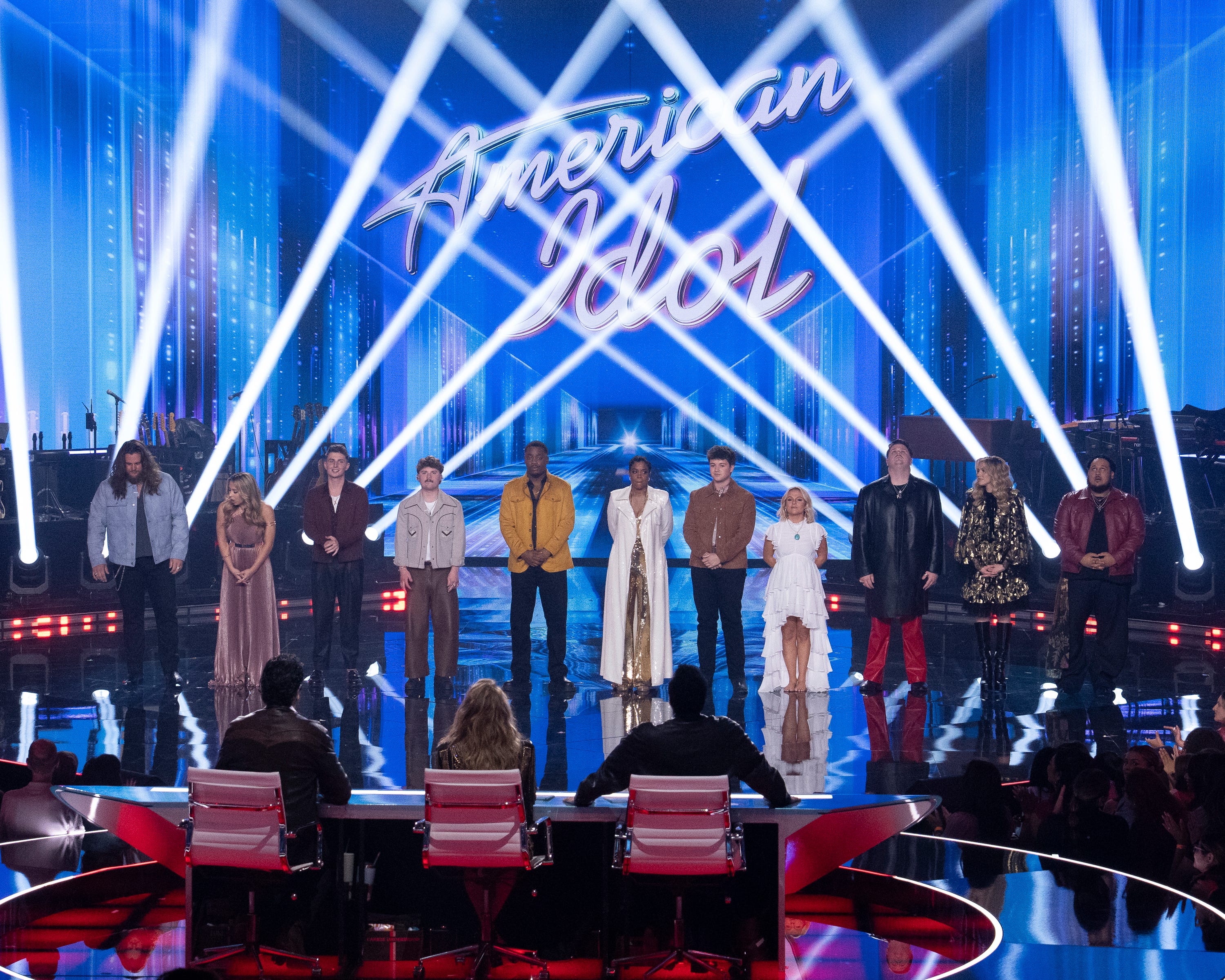 ‘American Idol’ sends home 2 singers, revealing the Top 7