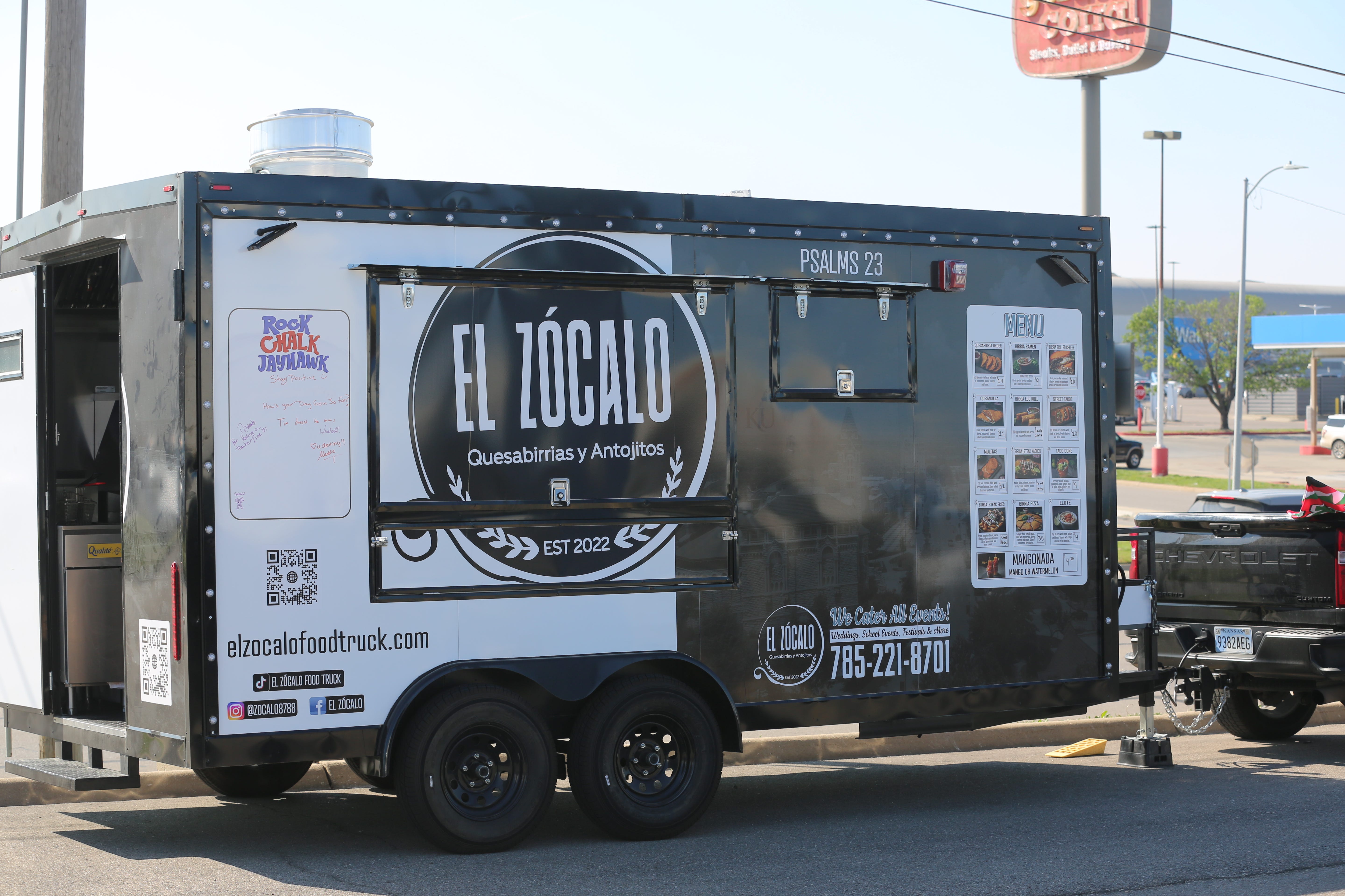 Topeka food truck El Zócalo builds on success with Lawrence expansion