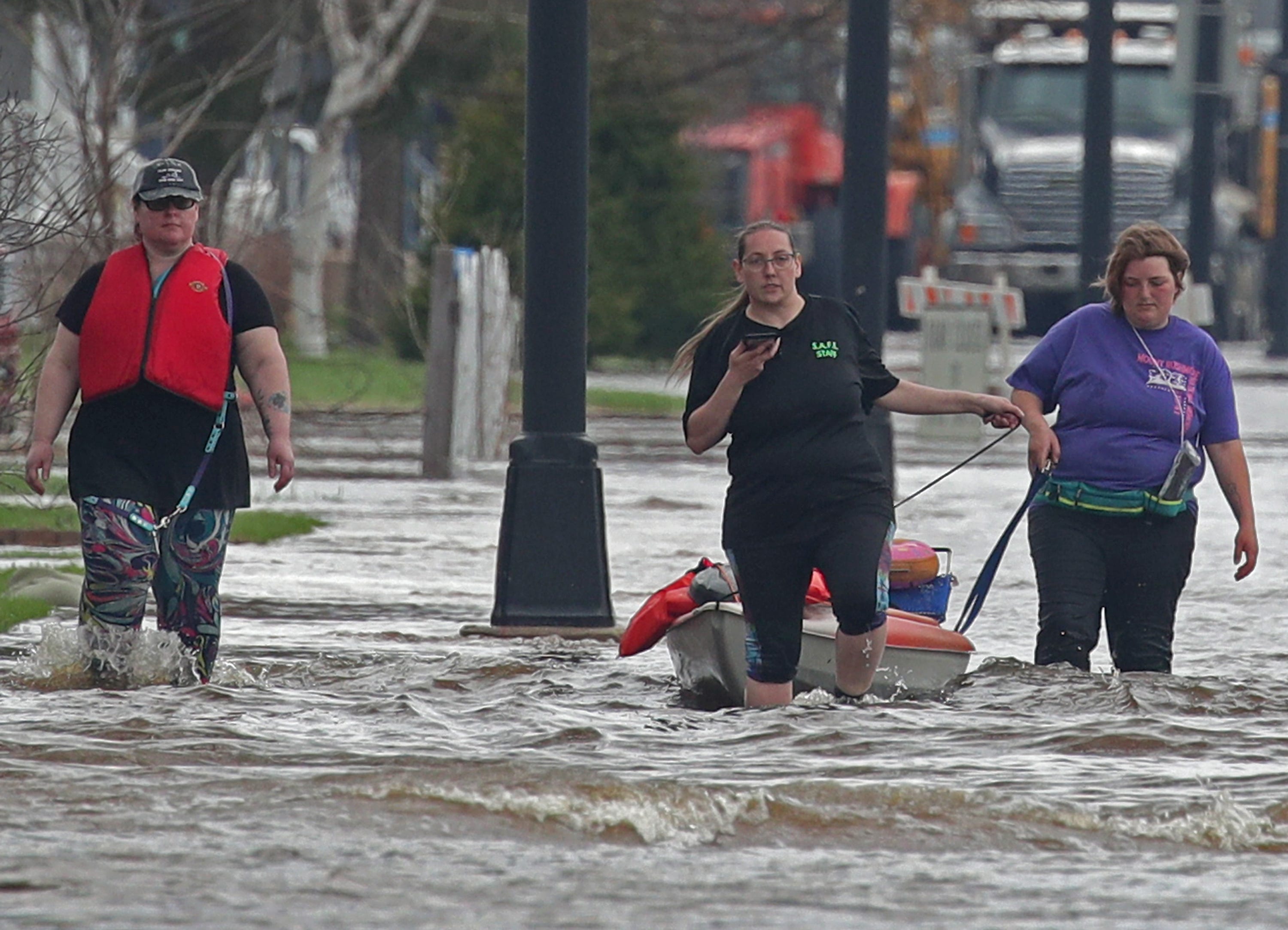 Several Wisconsin counties still under flood warnings 1 week after storms