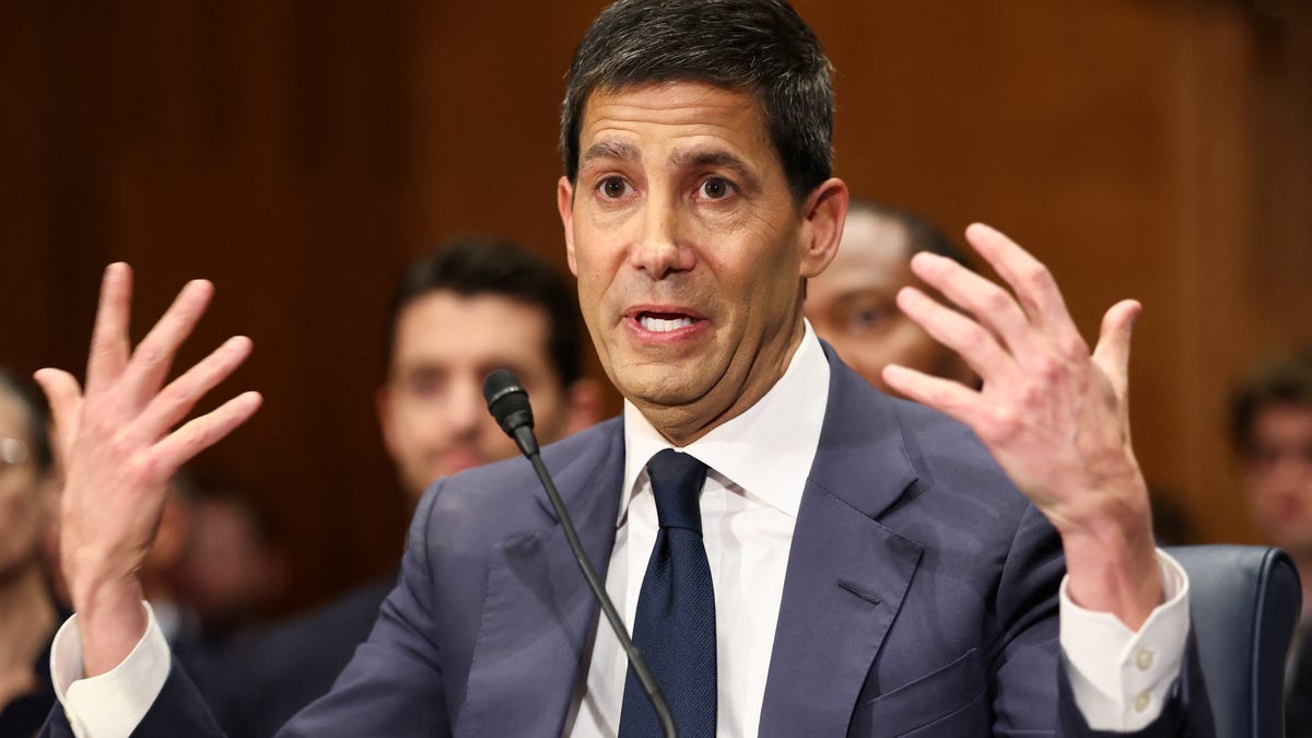 Kevin Warsh, U.S. President Donald Trump's nominee to be next chair of the Federal Reserve, testifies before a Senate Banking Committee confirmation hearing on Capitol Hill in Washington, D.C., U.S., April 21, 2026. REUTERS/Kevin Lamarque
