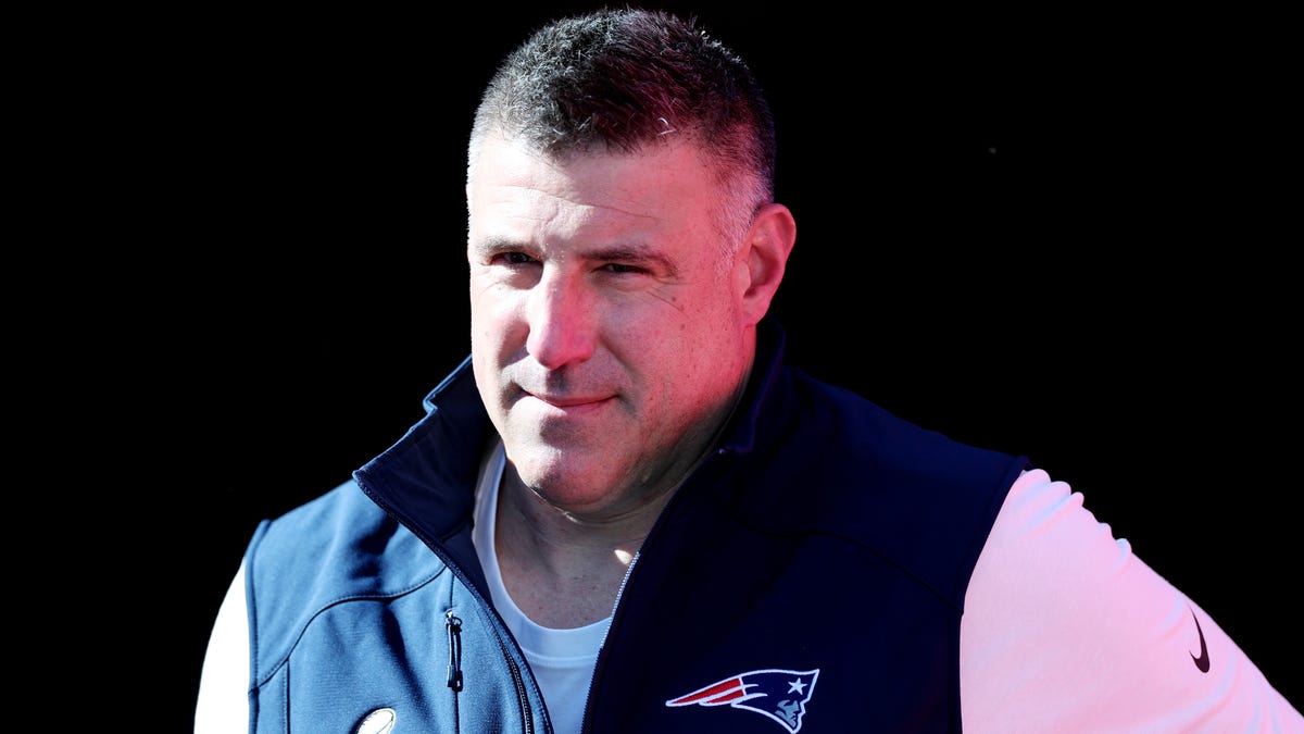 Head coach Mike Vrabel of the New England Patriots before Super Bowl LX against the Seattle Seahawks at Levi's Stadium on February 08, 2026 in Santa Clara, California.