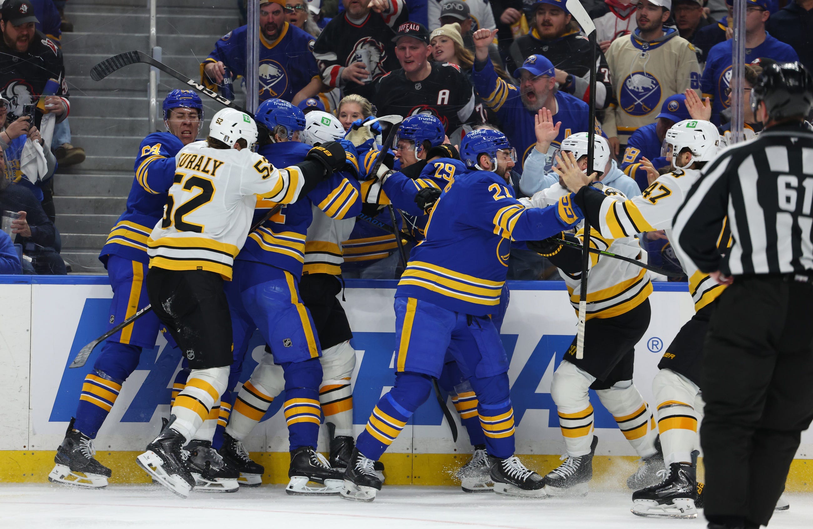 How to watch tonight's three NHL playoff games on Sling