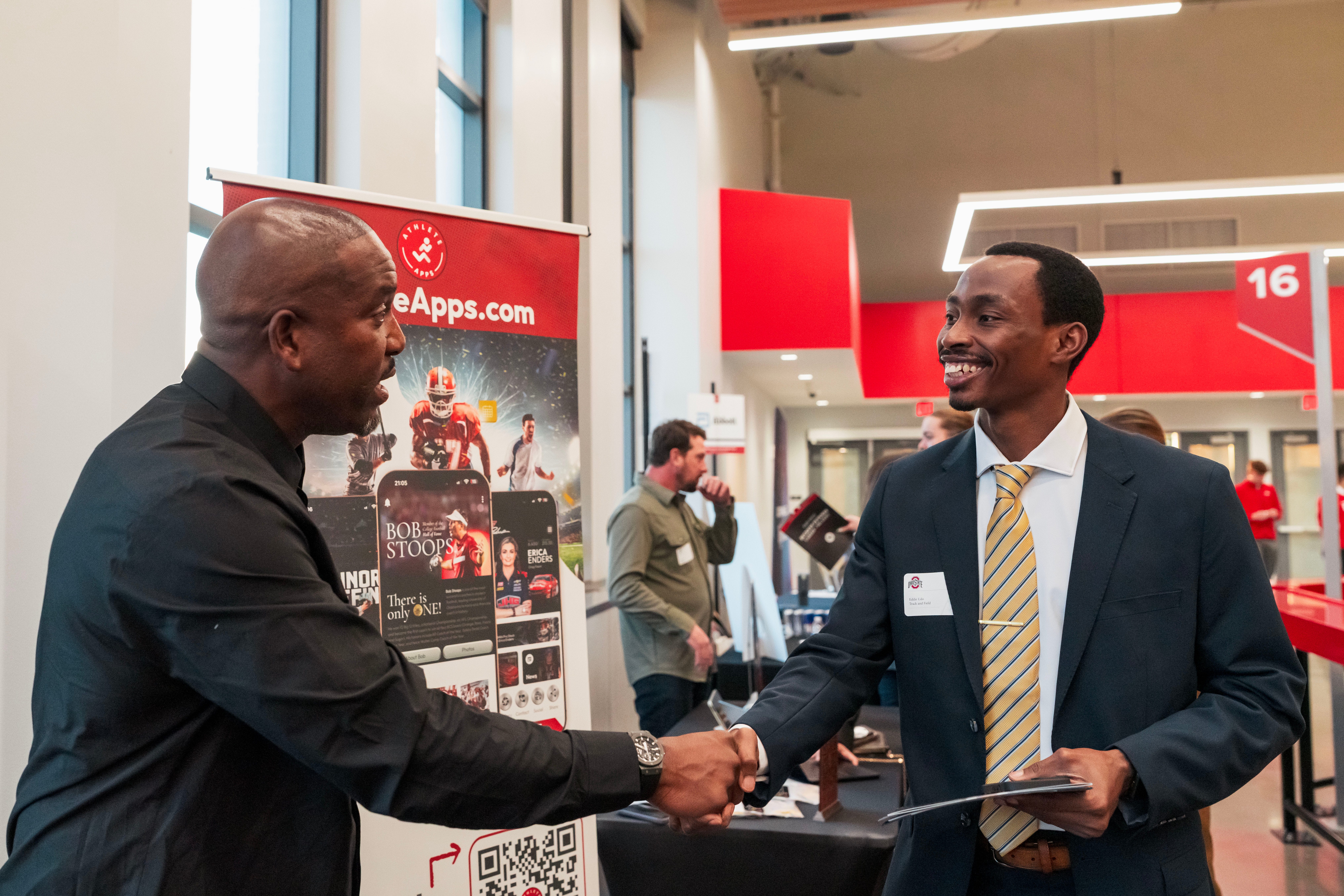 New Ohio State, Columbus Chamber partnership aims to broaden NIL access