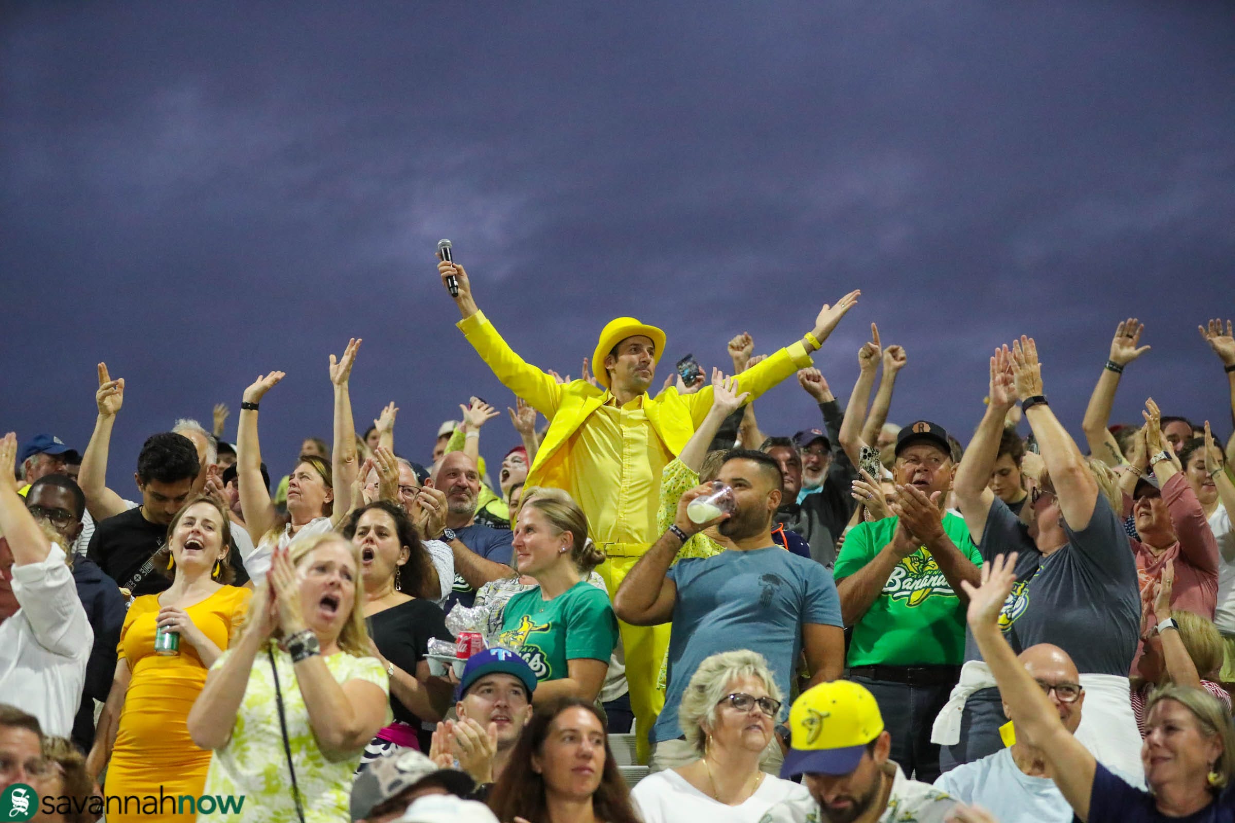 Savannah Bananas pack 102,000 fans into Kyle Field. See unique setup