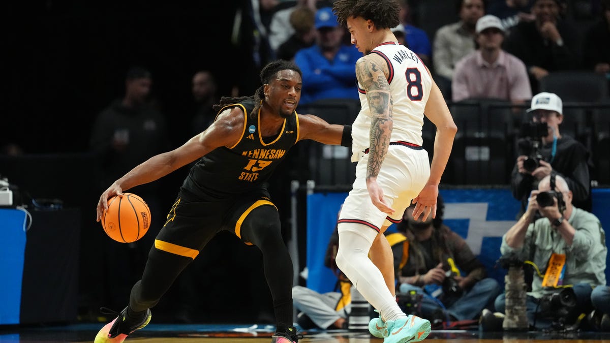 Ο προπονητής μπάσκετ του Τενεσί, Ρικ Μπαρνς, εκτιμά την άμυνα στη μεταγραφή Μπρέινταν Λου