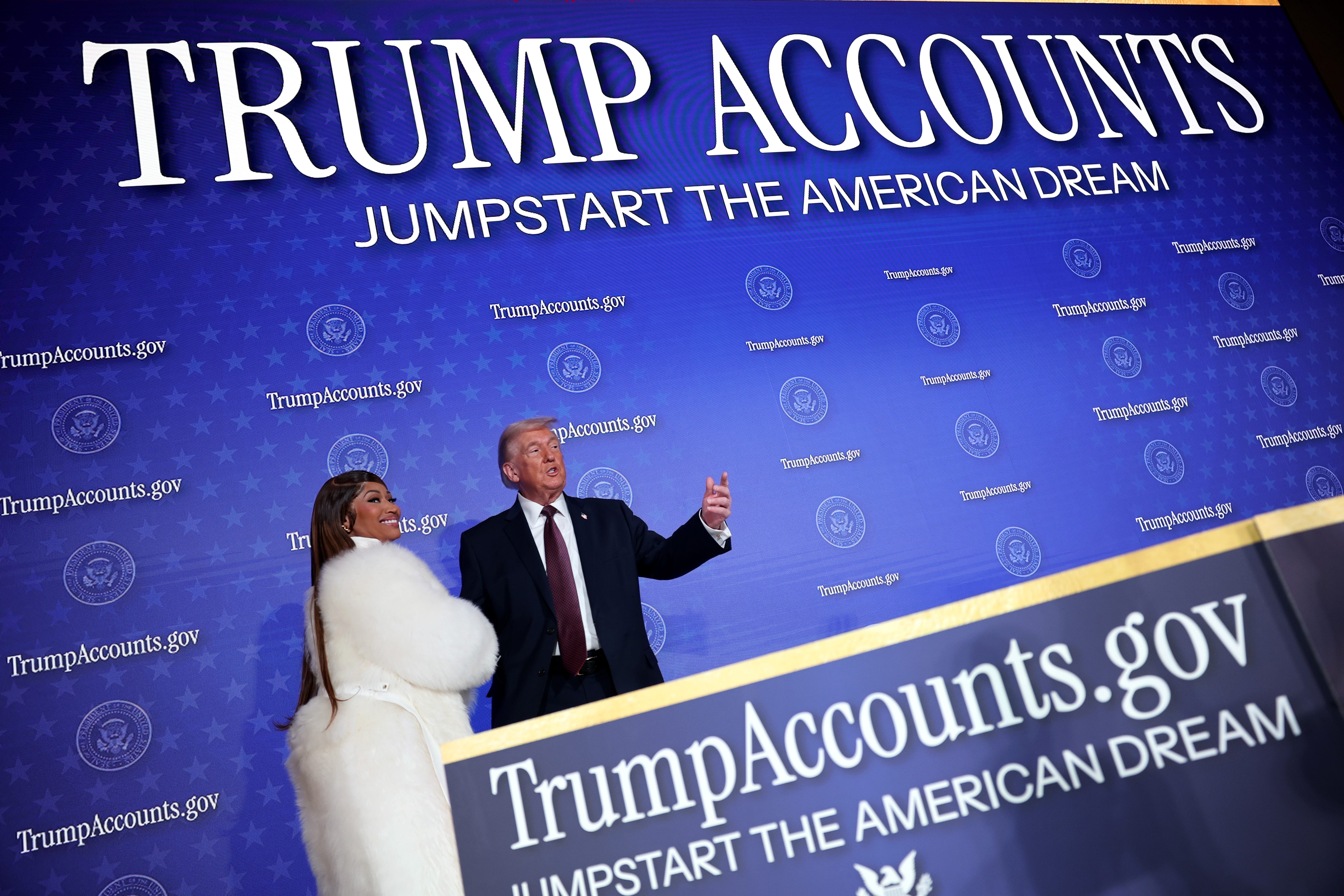 USA TODAY will livestream the White House Correspondents' Association Dinner on Saturday evening, April 25. Here's how to watch.