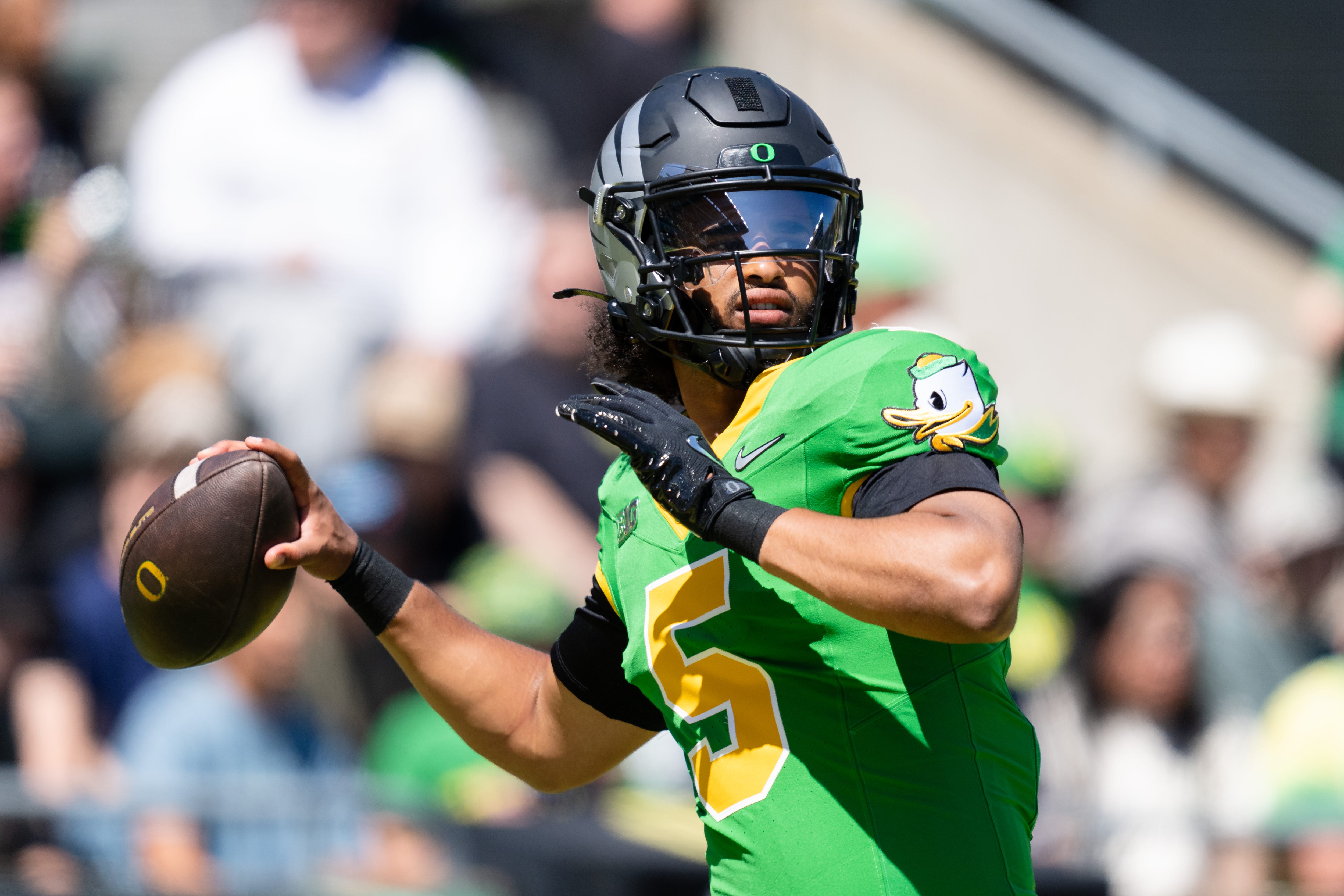 NFL scouts see Oregon’s Dante Moore as top QB in 2027 draft class