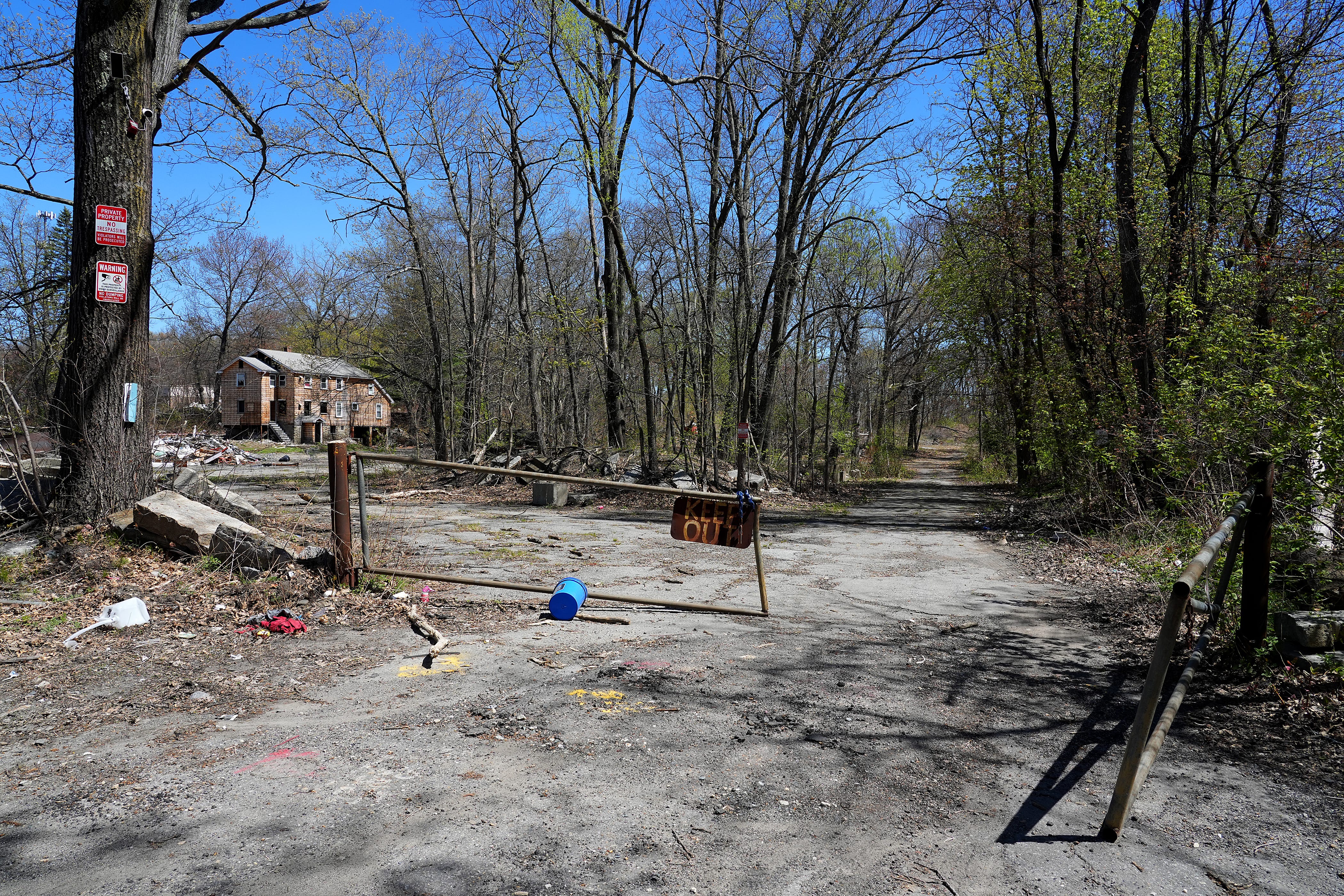 Developer revises plan for 5 apartment buildings at old landfill site