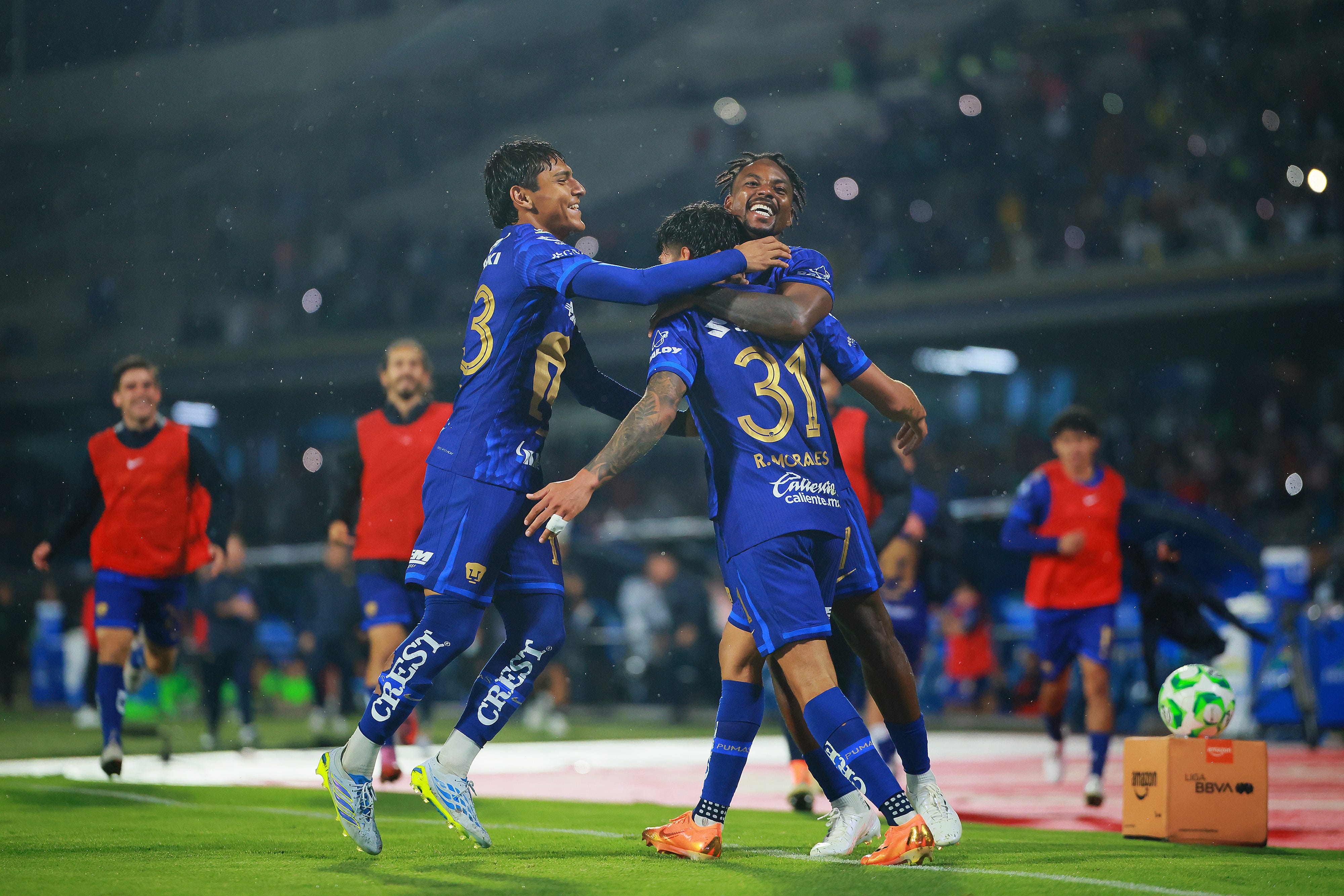 Cruz Azul beat Necaxa on Sunday night to finalize the Liga MX playoff field. La Maquina sit third and will meet Atlas while top-seeded Pumas meet Club America.
