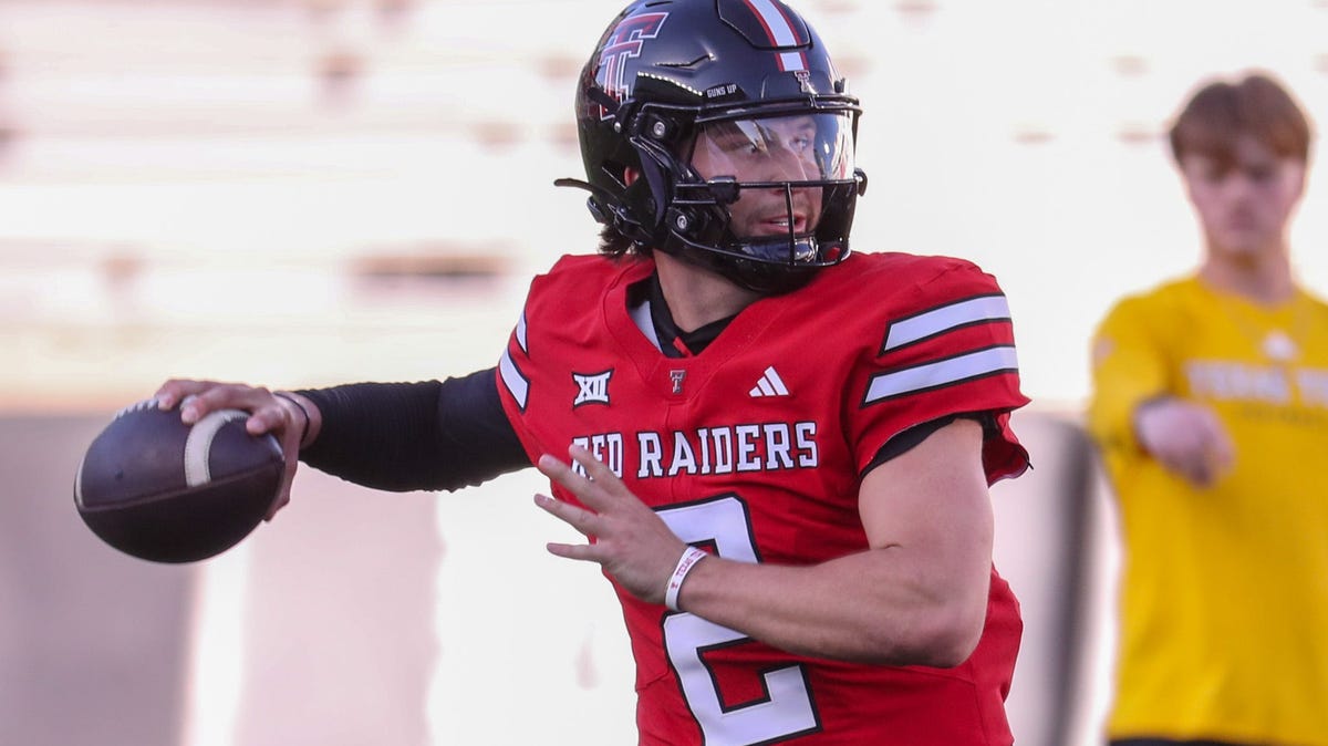Brendan Sorsby looks to throw during the Texas Tech football team's spring game, Friday, April 17, 2026, at Jones AT&T Stadium.