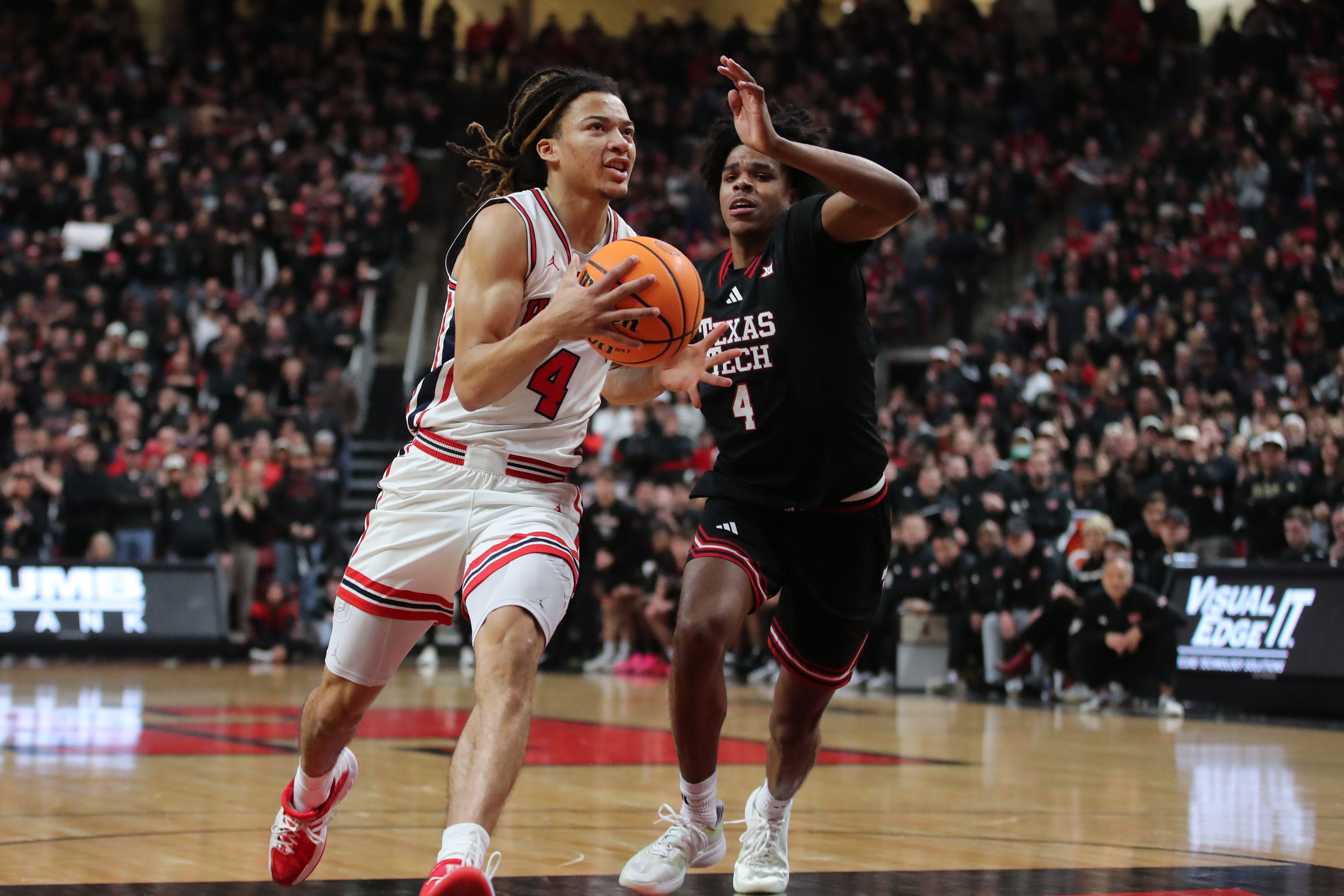 NBA hopefuls declaring early for draft dwindles as some NCAA stars choose NIL