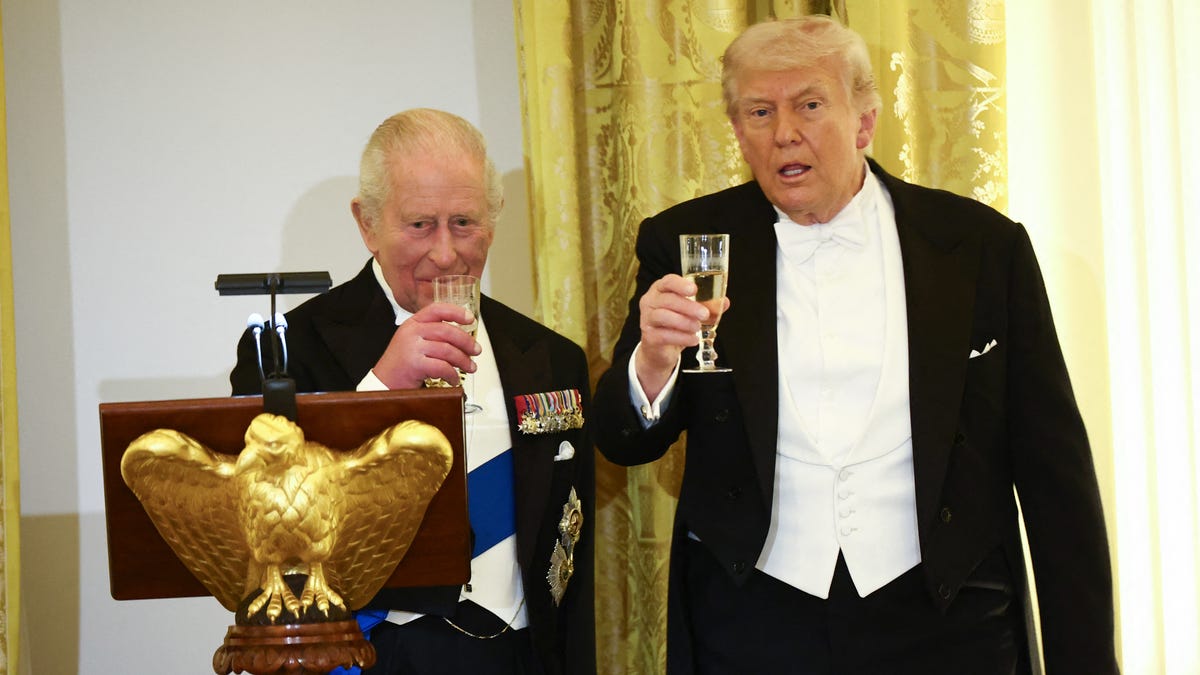 US President Donald Trump and Britain's King Charles III raise a toast during a State Dinner in the East Room of the White House in Washington, DC, on April 28, 2026.