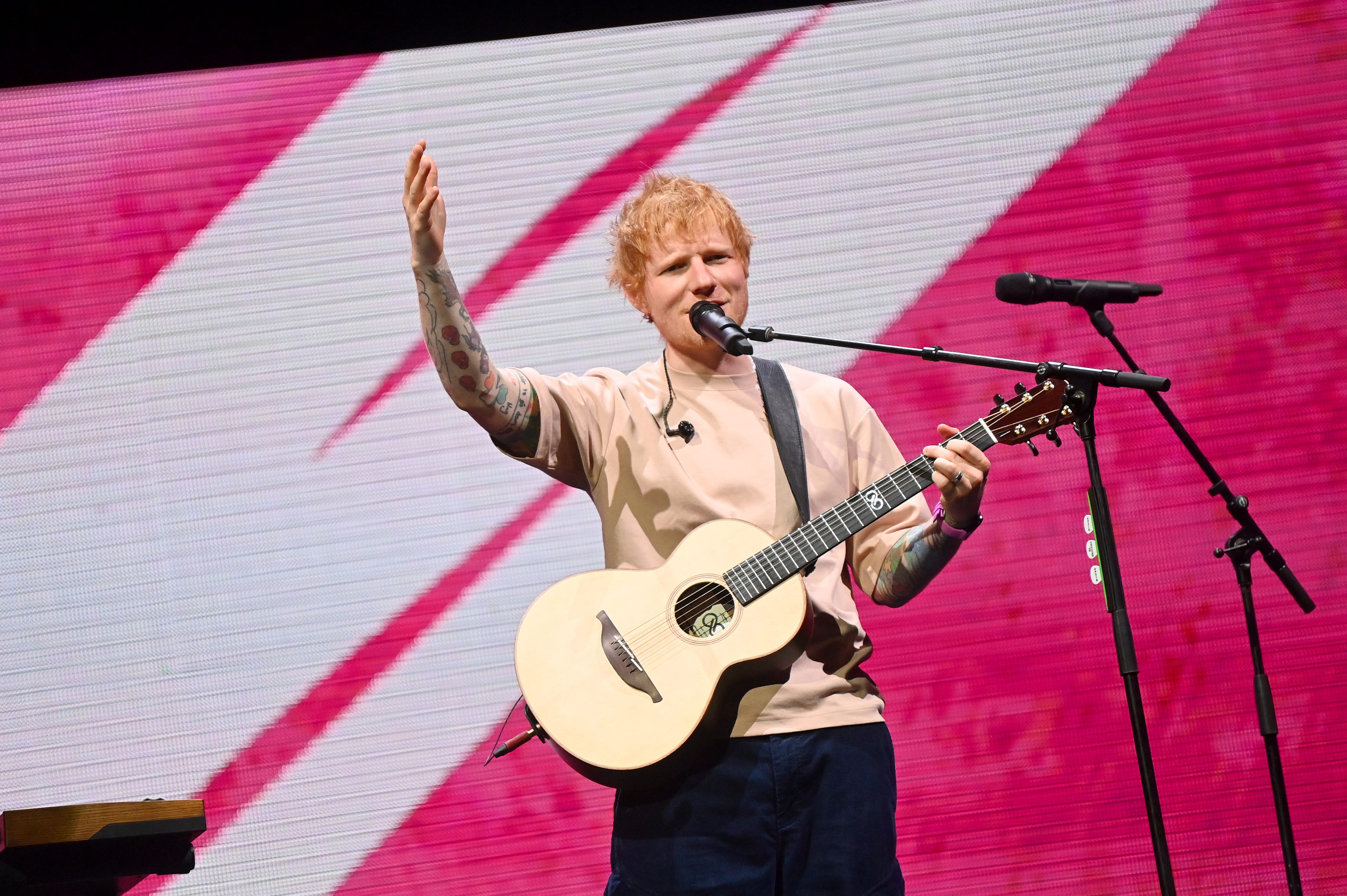 Ed Sheeran shows off shaved head, shares shingles experience