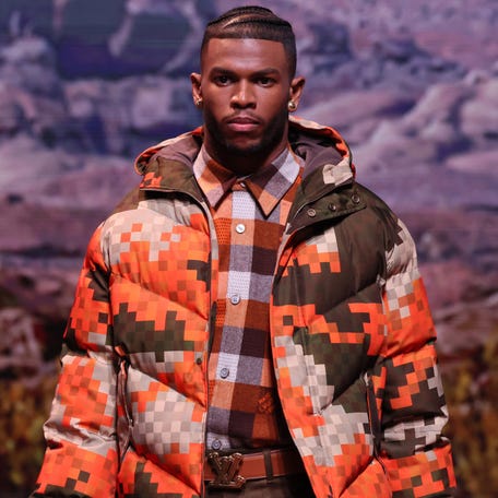 Shilo Sanders, the son of US football star Deion Sanders, presents a creation for the Louis Vuitton Menswear Ready-to-wear Fall-Winter 2024/2025 collection as part of the Paris Fashion Week, in Paris on January 16, 2024. (Photo by ALAIN JOCARD / AFP) (Photo by ALAIN JOCARD/AFP via Getty Images)