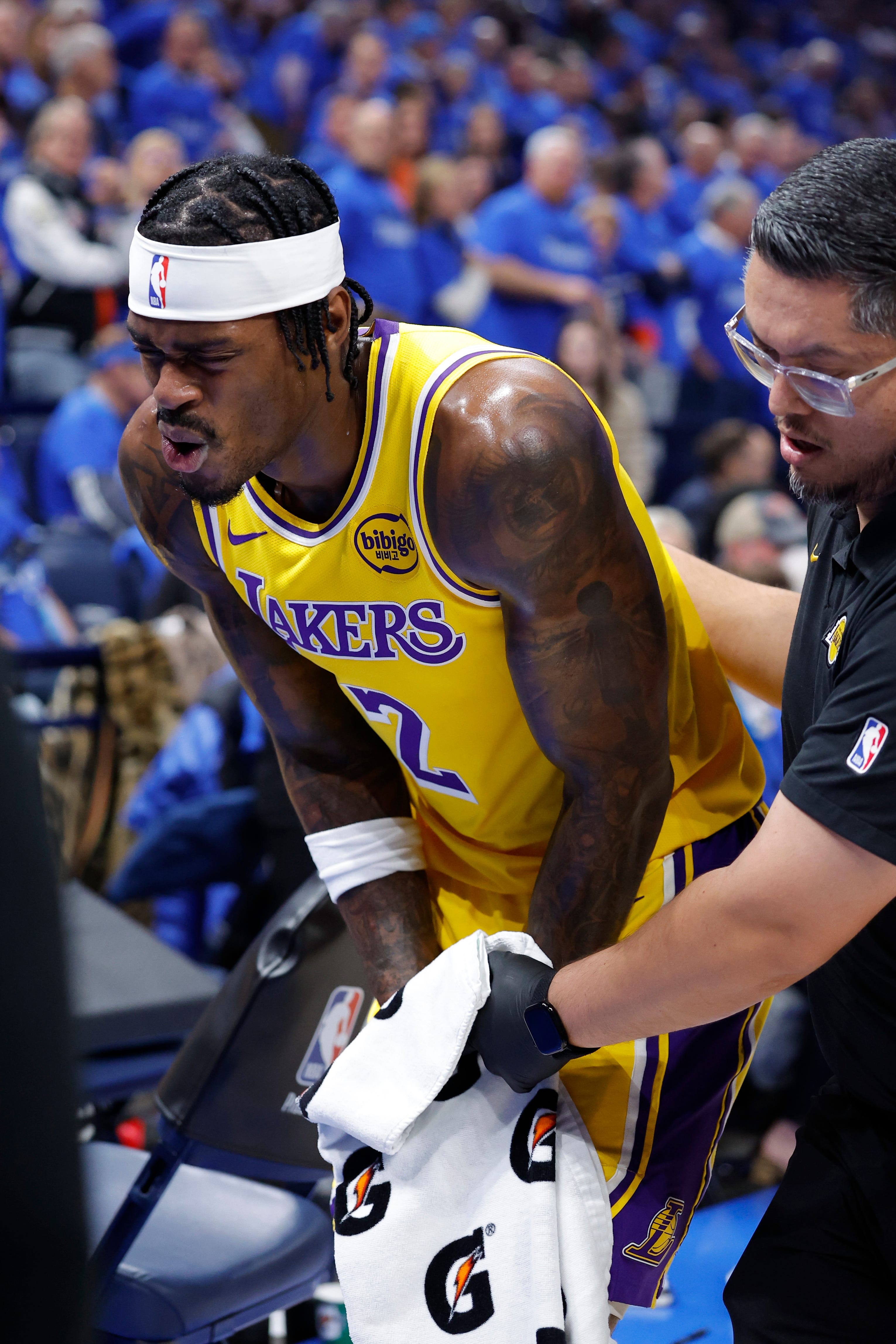 Jarred Vanderbilt suffered a right hand injury in the second quarter of Game 1 of the playoff series between the LA Lakers and Oklahoma City Thunder.
