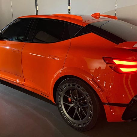 Genesis GV60 Magma  4