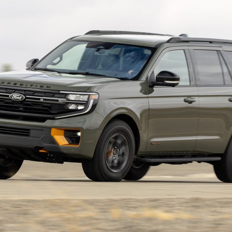 027 2025 Ford Expedition Tremor