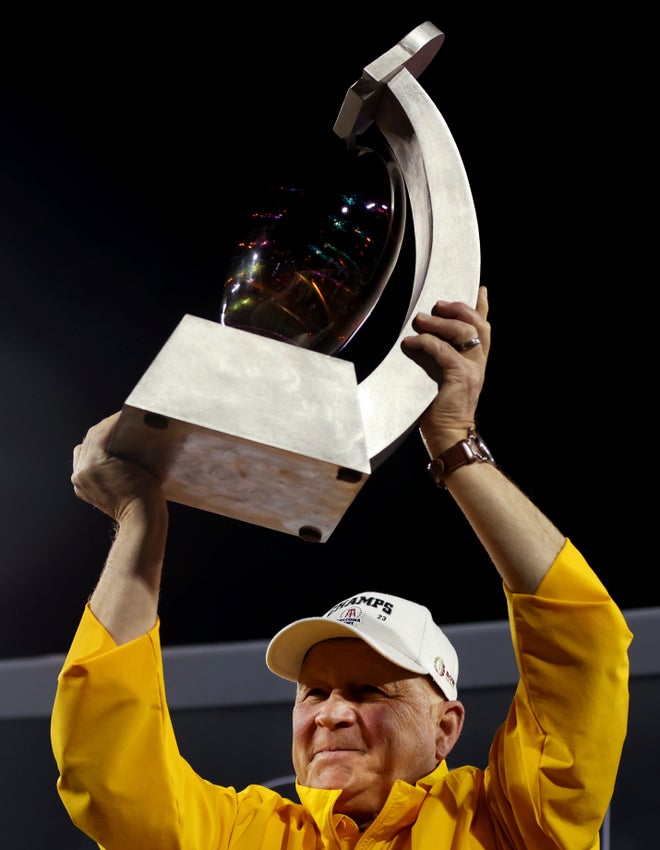 Craig Bohl will take over as leader of football coaches association after retirement from Wyoming