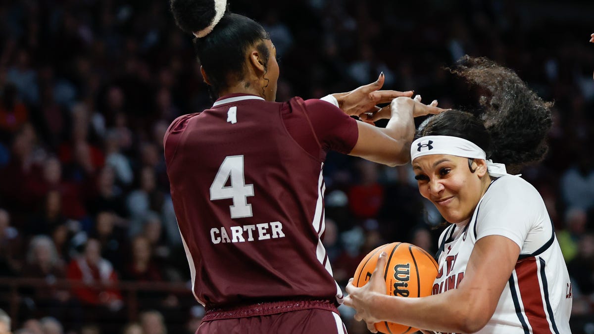 Bree Hall’s 15 points leads No. 1 South Carolina over Mississippi State 85-66