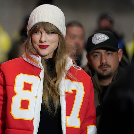 FILE - Taylor Swift wears a Kansas City Chiefs tight end Travis Kelce jacket as she arrives before an NFL wild-card playoff football game between the Chiefs and the Miami Dolphins, Saturday, Jan. 13, 2024, in Kansas City, Mo. David Crowe, the man charged with stalking and harassment after his arrest near Swift's Manhattan townhouse, had been spotted there dozens of times in the past two months and repeatedly asked to leave, according to court   documents released Wednesday, Jan. 24. (AP Photo/Ed Zurga, File) ORG XMIT: NYSS312