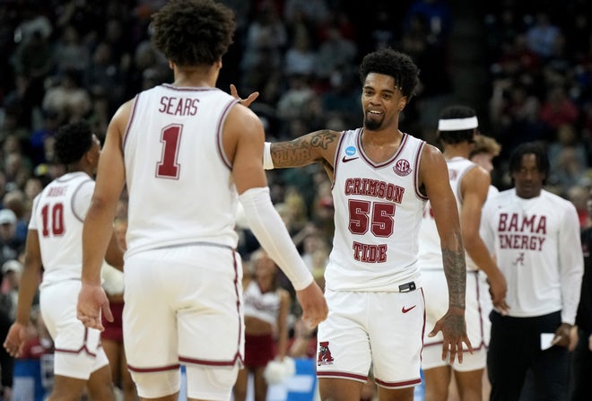 Alabama vs. Grand Canyon: Predictions, picks and odds for Sunday's March Madness game