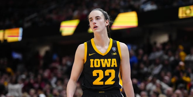 Caitlin Clark selected No. 1 by Indiana Fever in 2024 WNBA draft