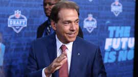 Nick Saban shares oatmeal cream pies with ESPN colleagues at 2024 NFL Draft