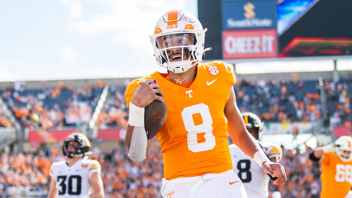 Tennessee football: 3 burning questions as Vols’ preseason winds down Tennessee football: 3 burning questions as Vols’ preseason winds down