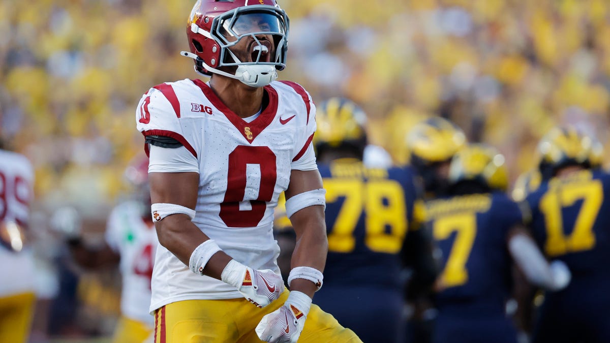 Wisconsin vs USC picks, predictions, odds: Who wins college football Week 5 game? Wisconsin vs USC picks, predictions, odds: Who wins college football Week 5 game?