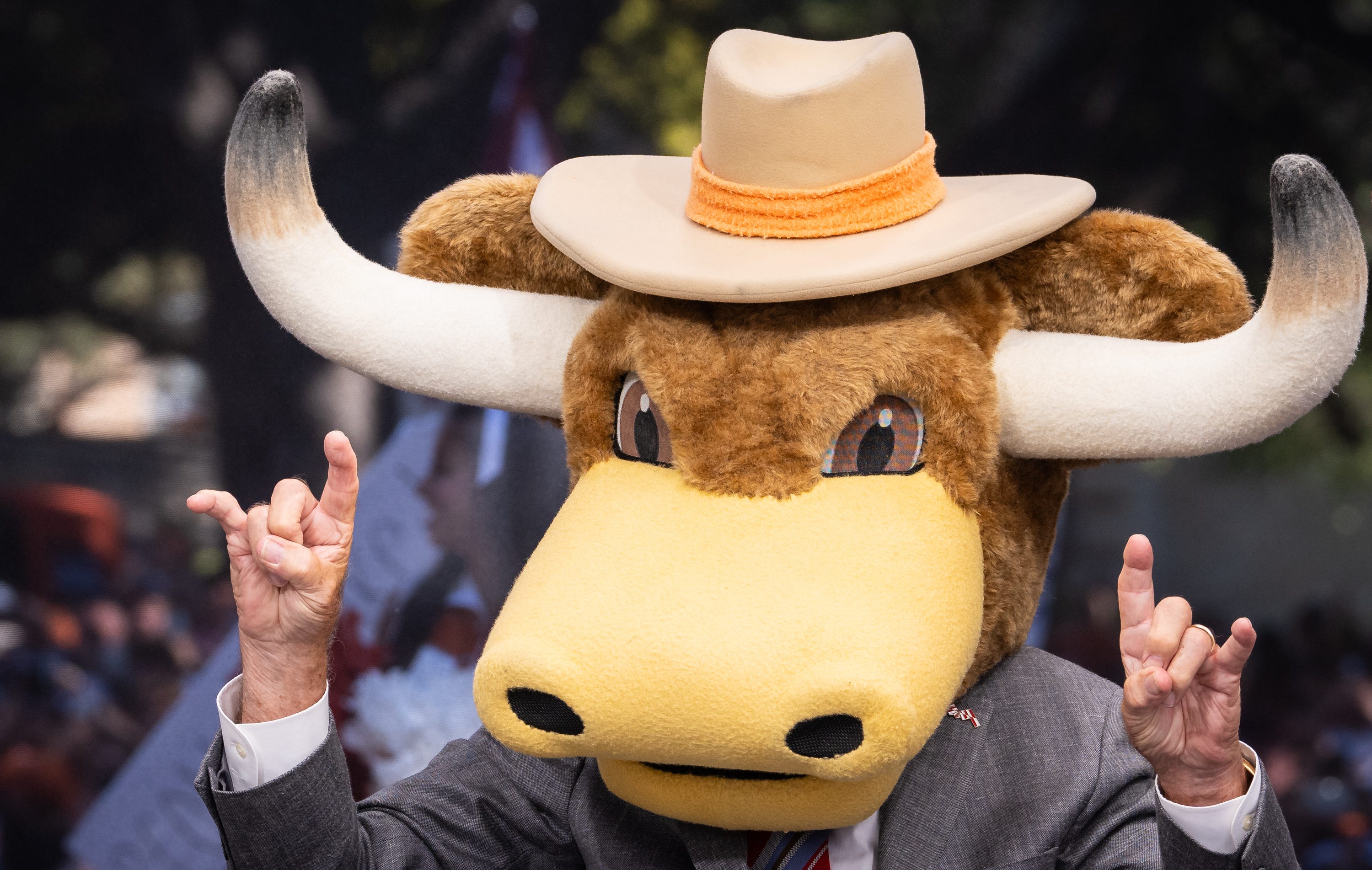Texas vs Texas A&M: Rivalry Renewed with SEC Championship Implications