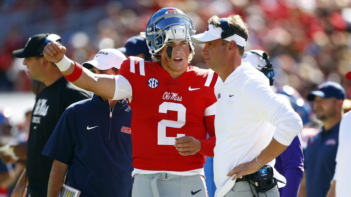 What Lane Kiffin, Jaxson Dart did after Ole Miss Loss to Florida What Lane Kiffin, Jaxson Dart did after Ole Miss Loss to Florida