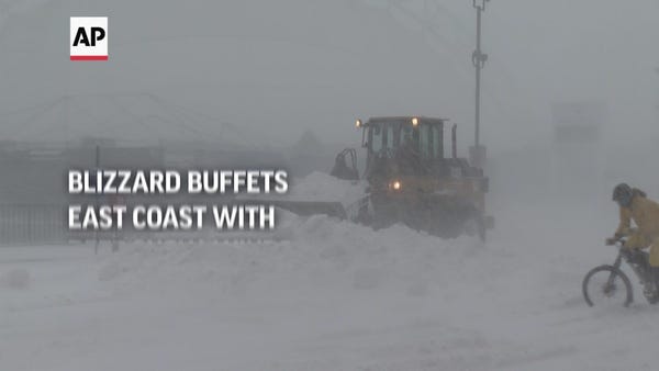 Heavy storm lashes states on East Coast