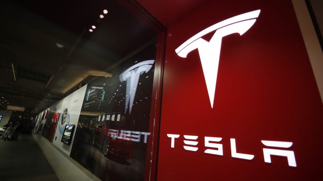 Tesla set to build cars in Austin, but still can’t sell directly to Texans Tesla set to build cars in Austin, but still can’t sell directly to Texans
