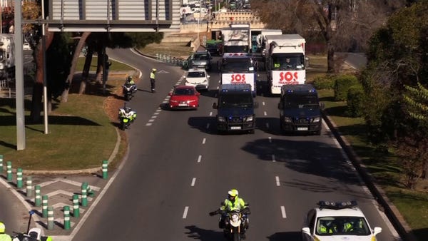 Spanish truckers pressure government on fuel costs