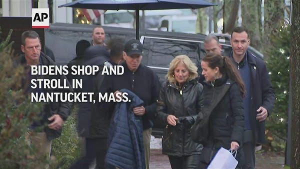 Biden enjoys lunch, shops during break in Nantucke
