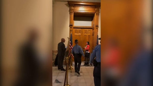 Georgia lawmaker arrested outside governor's offic