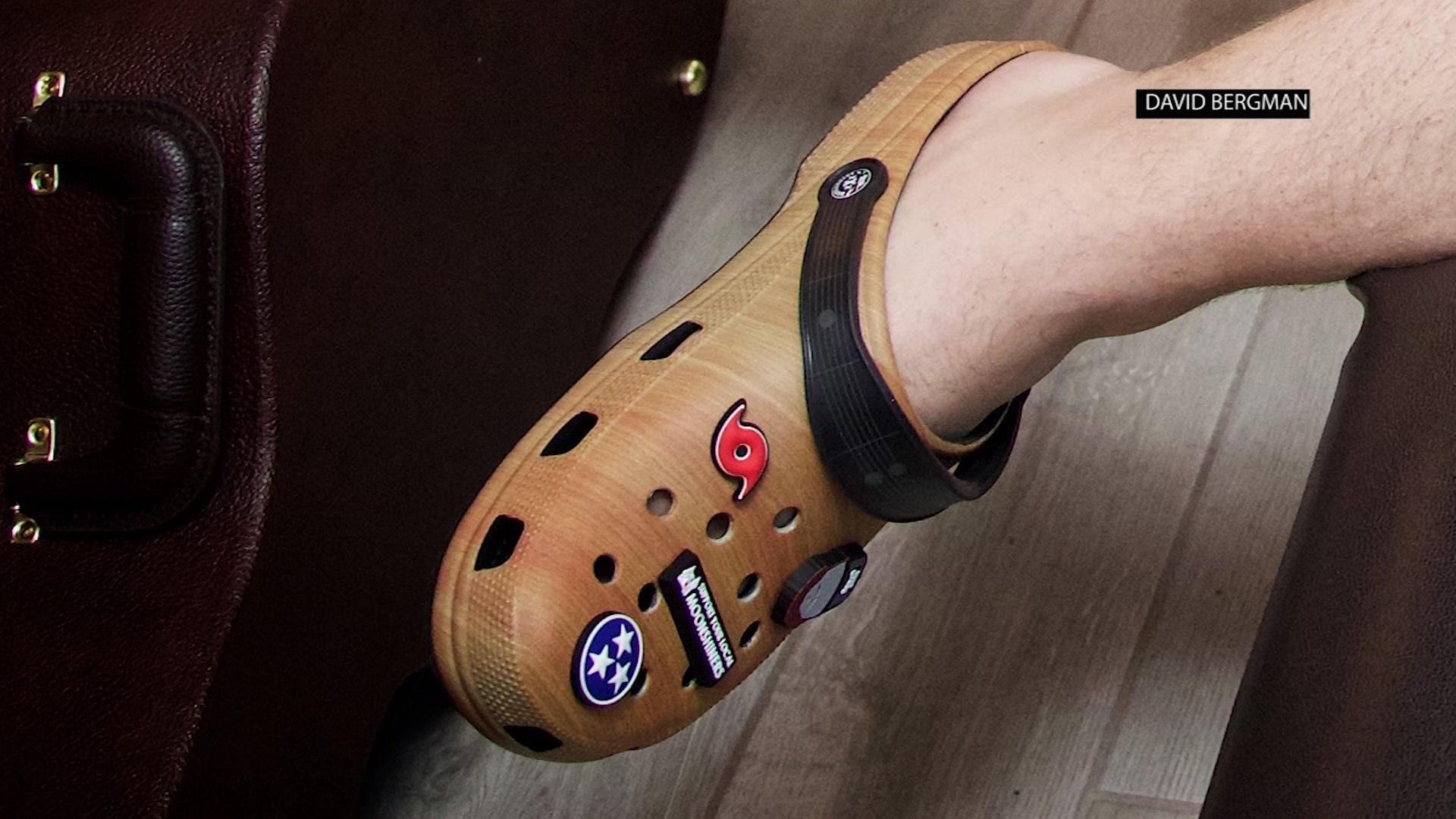 country singer crocs