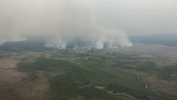 Massive Oregon blaze testing firefighting crews