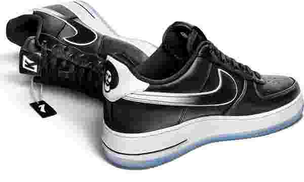 kaepernick nike shoes
