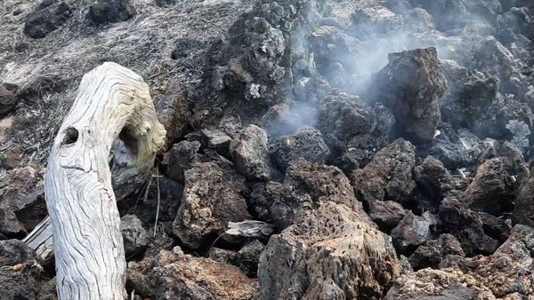 Gusty winds hamper Hawaii wildfire battle