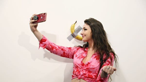 $120K banana art eaten by hungry artist