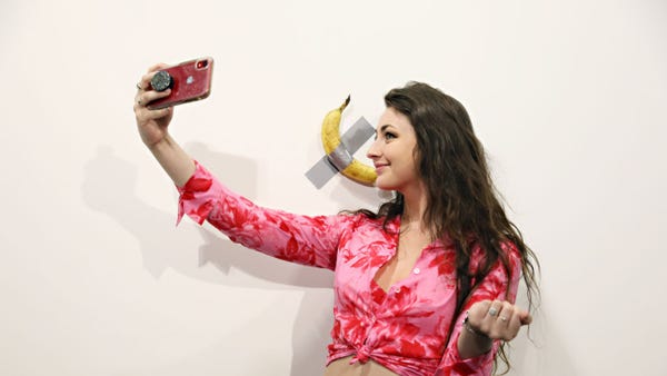 $120K banana art eaten by hungry artist