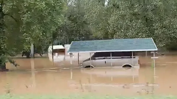 Severe flooding hits Waverly, Tennessee