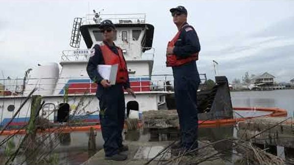 Pollution-control, recovery efforts continue in wa