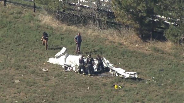 Two small planes collide mid-air over Colorado