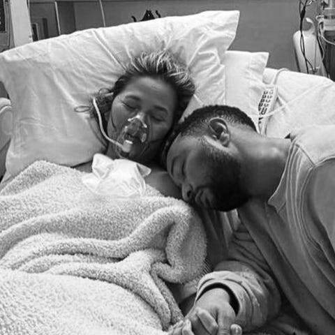Chrissy Teigen suffers a miscarriage